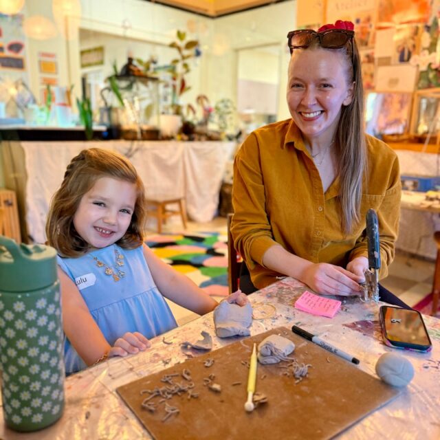 Today for Specials, our young artists stepped into the wonderful world of Studio Art with Ms. Alyssa! In this space, creativity takes center stage as children explore, experiment, and bring their unique ideas to life through individual projects and artistic discoveries.
With an exciting array of materials and thoughtful prompts to spark their imaginations, each child is invited to follow their curiosity, express themselves, and create one-of-a-kind works of art.